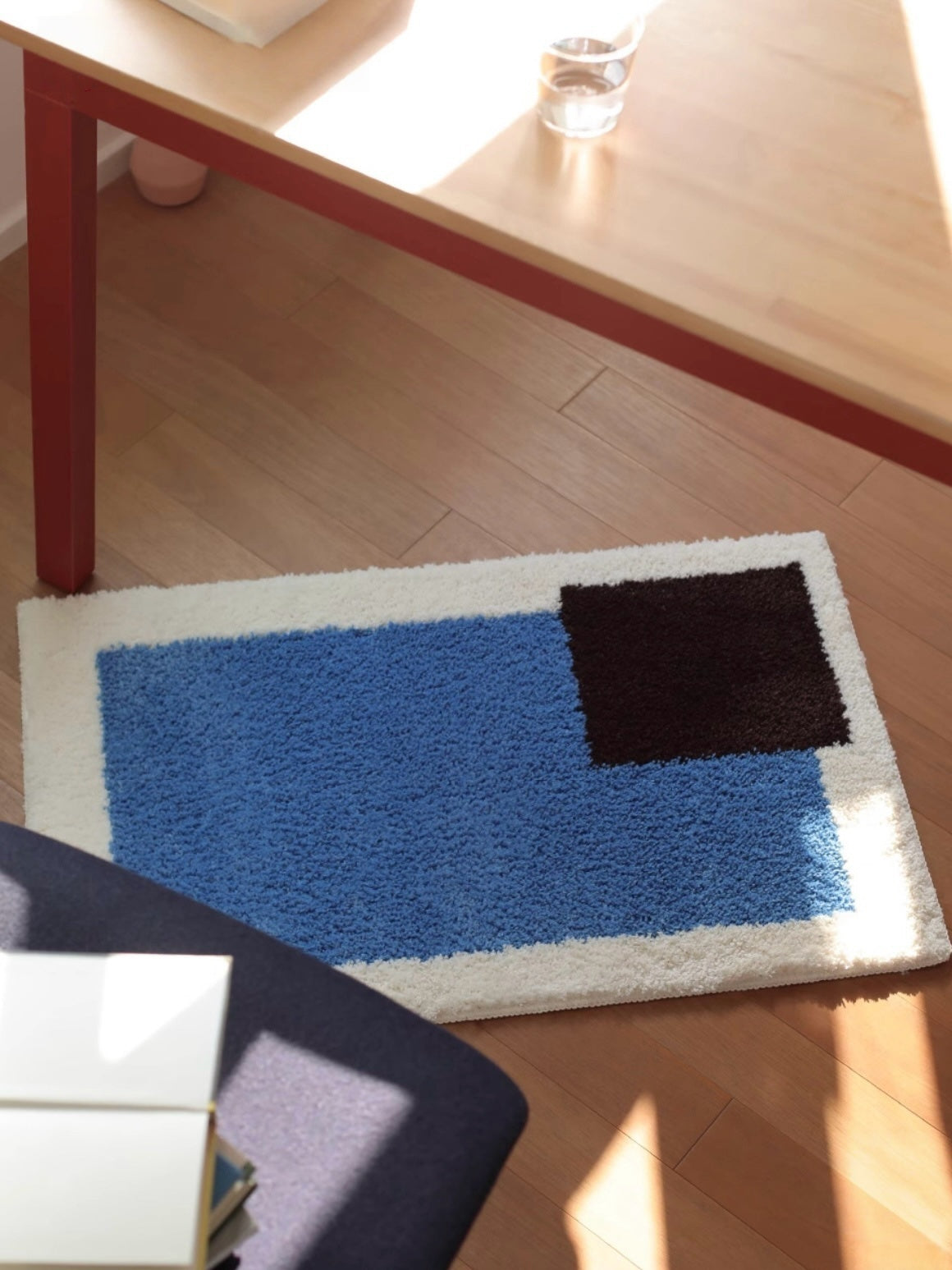 Soft Contemporary Abstract Geometric Bath Rug, Absorbent, Anti-slipper