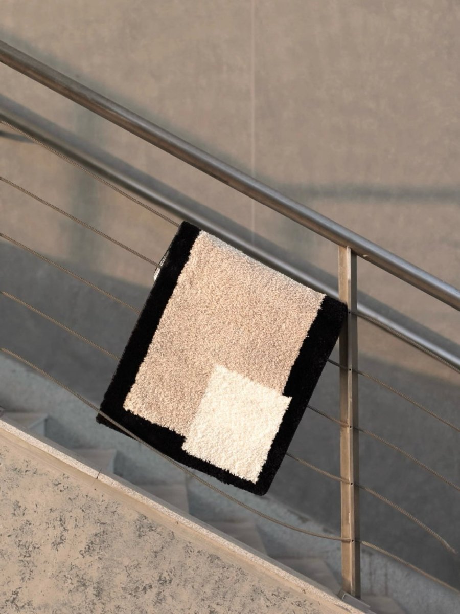 Soft Contemporary Abstract Geometric Bath Rug, Absorbent, Anti-slipper